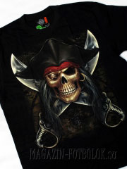 футболка с черепом pirate skull